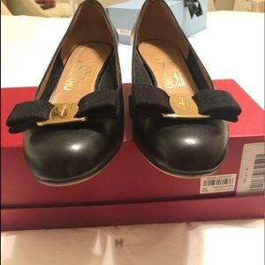 COPY - Salvatore Ferragamo VARA heels